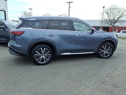 Certified 2023 INFINITI QX60 Sensory w/ Cargo Package AWD/4WD image 4