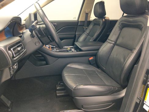 Used 2020 Lincoln Aviator Reserve w/ Elements Package Plus RWD image 17