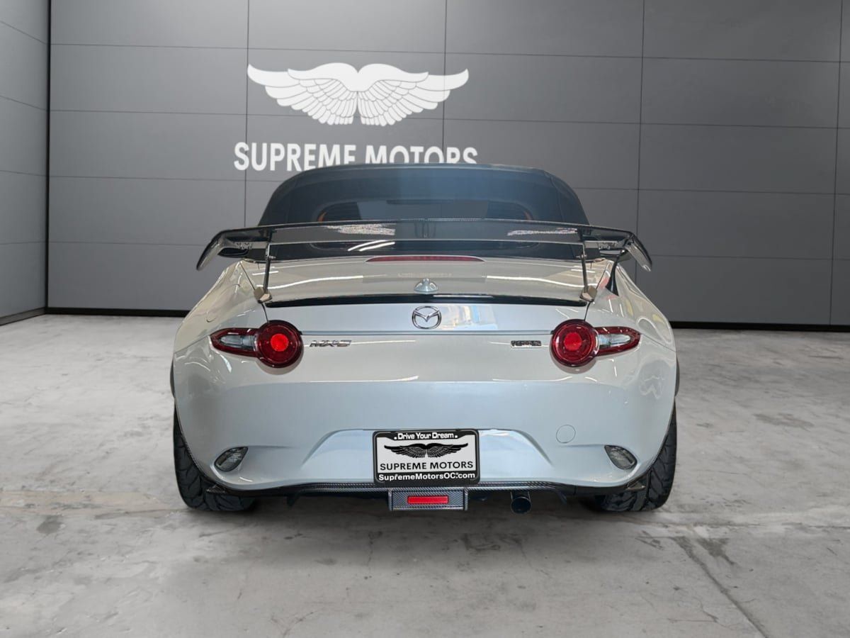 Used 2017 MAZDA MX-5 Miata Club w/ Brembo/BBS Package RWD image 4