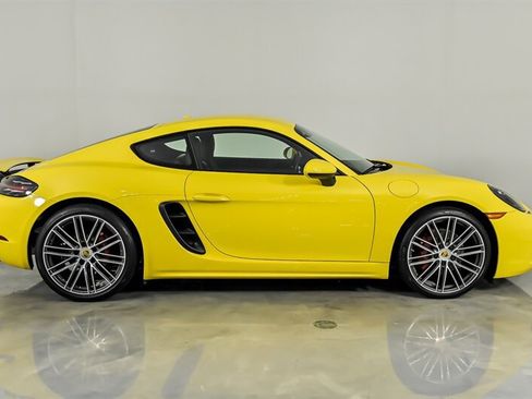 Used 2021 Porsche 718 Cayman S RWD image 11