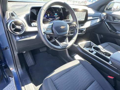 Used 2026 Chevrolet Equinox LT image 17