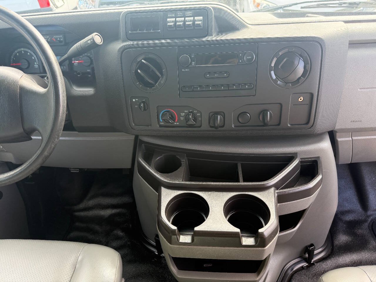 Used 2017 Ford E-350 and Econoline 350 Super Duty RWD image 47