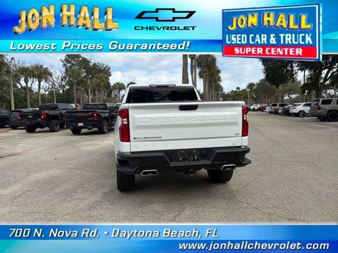 Used 2024 Chevrolet Silverado 1500 LT Trail Boss w/ Convenience Package II image 11
