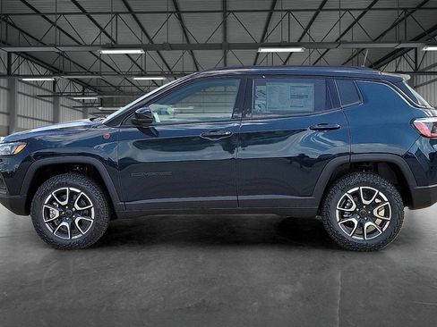 New 2026 Jeep Compass Trailhawk w/ Sun, Sound & Navigation Group AWD/4WD image 2