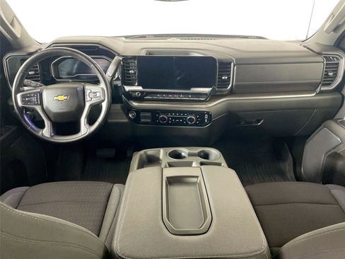 Used 2023 Chevrolet Silverado 1500 LT AWD/4WD image 29