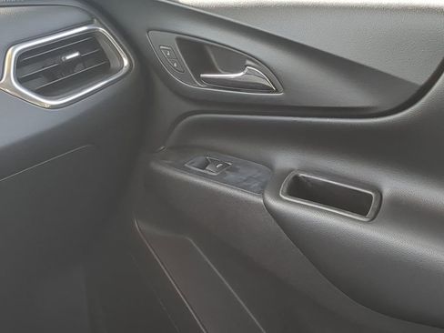Used 2019 Chevrolet Equinox LT image 23