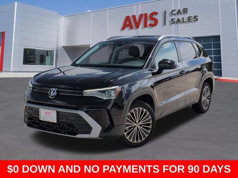 Used 2025 Volkswagen Taos SE FWD image 1