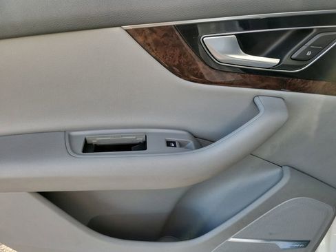 Used 2018 Audi Q7 3.0T Premium Plus image 8