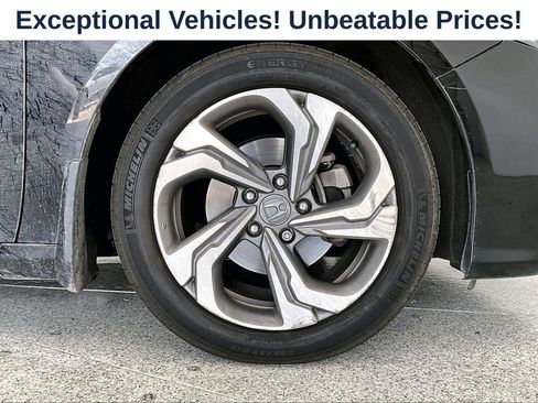 Used 2018 Honda Accord EX image 10