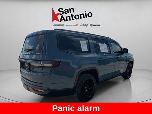 Used 2026 Jeep Grand Wagoneer Limited AWD/4WD image 15