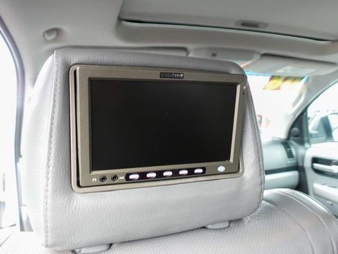 Used 2008 Toyota Sequoia Platinum image 31