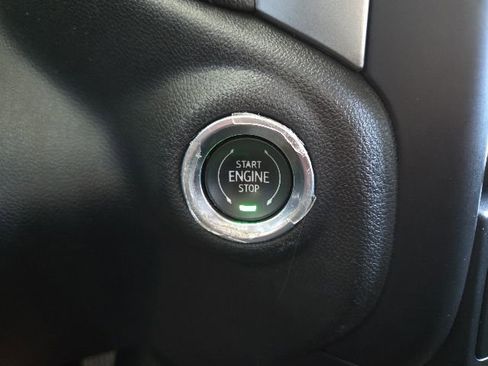 Used 2021 Chevrolet Silverado 1500 LT AWD/4WD image 48