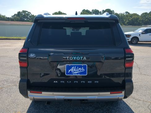 Used 2025 Toyota 4Runner Limited RWD image 4