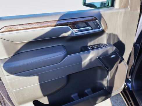 New 2026 GMC Sierra 1500 Elevation w/ Preferred Package image 8