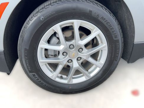 Certified 2023 Chevrolet Equinox LS w/ Driver Confidence II Package image 12