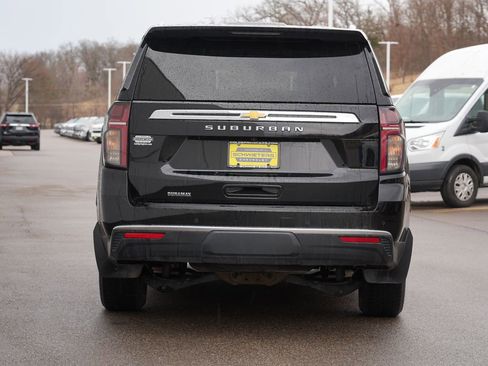 Used 2022 Chevrolet Suburban LS w/ Max Trailering Package AWD/4WD image 4