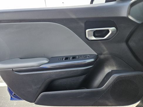 Used 2025 Kia K4 LXS image 29