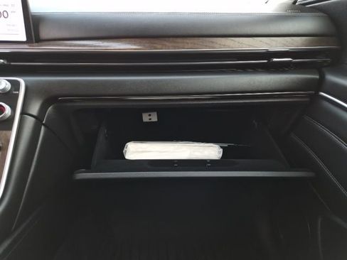 Used 2025 Genesis GV80 2.5T Prestige image 30