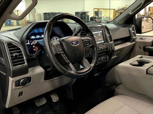 Used 2015 Ford F150 XLT w/ Equipment Group 302A Luxury image 13