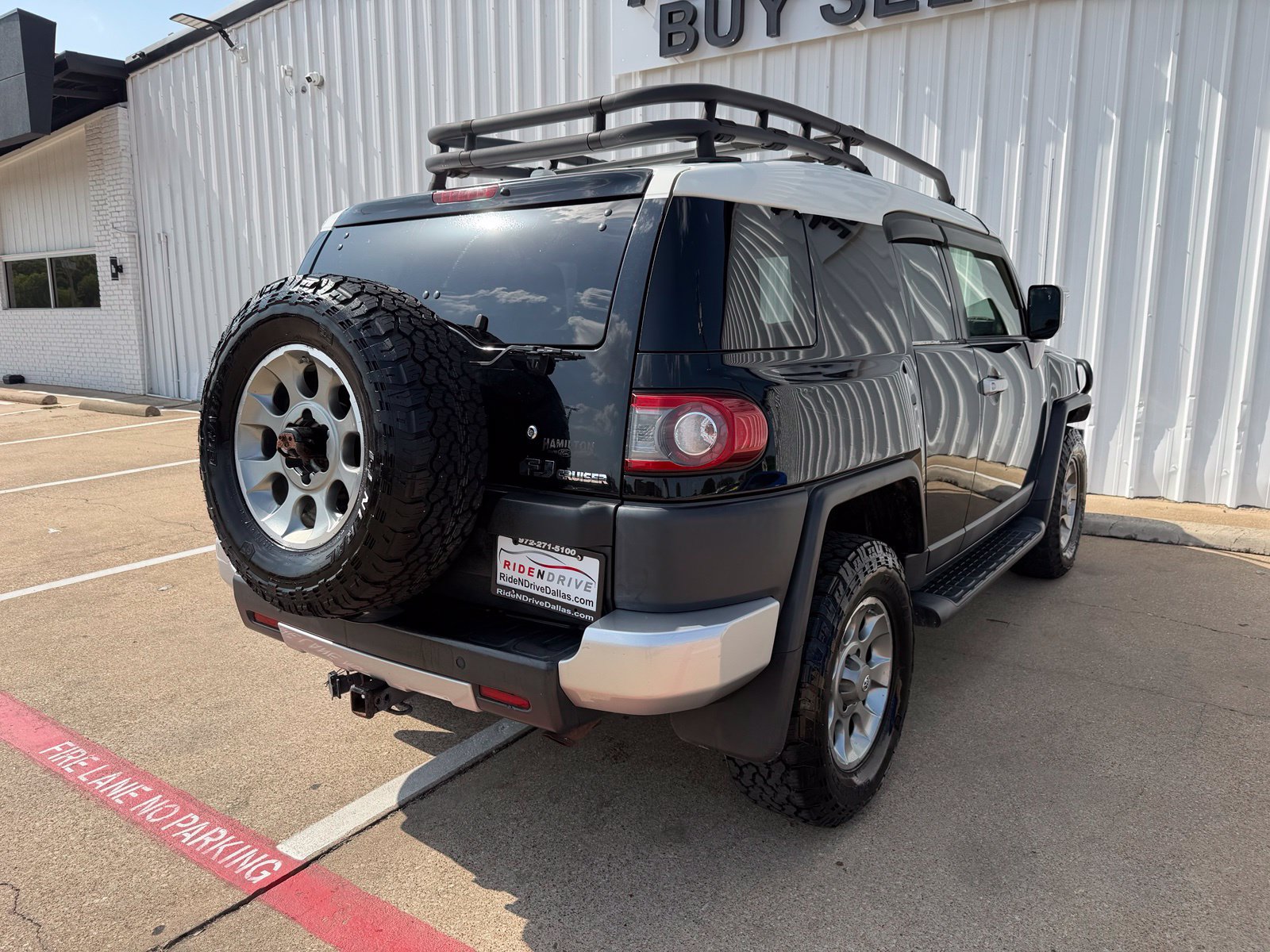 Used 2012 Toyota FJ Cruiser 4WD w/ Upgrade Pkg image 7
