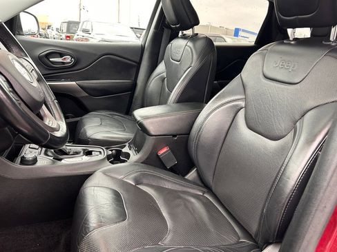 Certified 2019 Jeep Cherokee Limited image 14