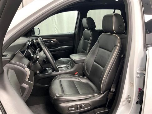 Used 2023 Chevrolet Traverse Premier w/ Redline Edition image 10