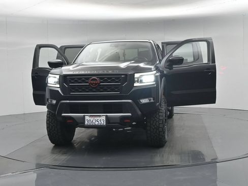 Used 2023 Nissan Frontier PRO-4X w/ Pro Convenience Package AWD/4WD image 35