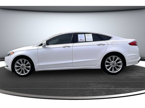 Used 2017 Ford Fusion Platinum FWD image 17