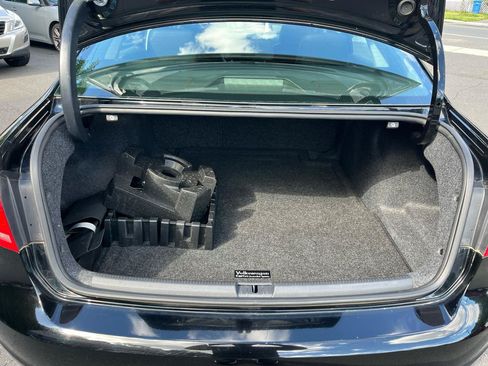Used 2012 Volkswagen Passat 2.5 SE FWD image 22