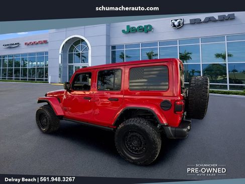 Used 2022 Jeep Wrangler Unlimited Sahara w/ LED Lighting Group AWD/4WD image 5