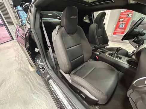 Used 2015 Chevrolet Camaro SS w/ RS Package image 4