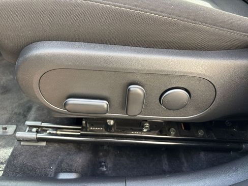 Used 2025 Hyundai Kona SEL image 23