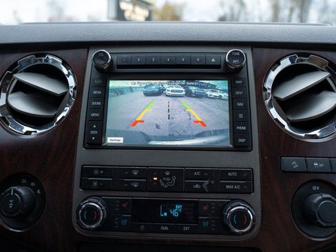 Used 2012 Ford F250 Lariat w/ Lariat Ultimate Pkg image 29