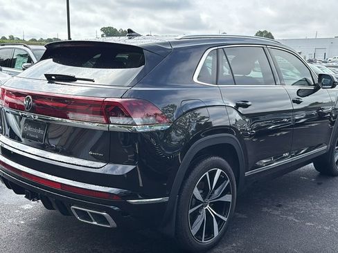 Used 2025 Volkswagen Atlas Cross Sport SEL Premium R-Line AWD/4WD image 4
