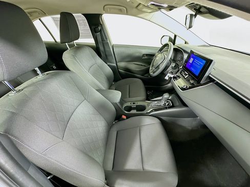 Used 2025 Toyota Corolla LE FWD image 32