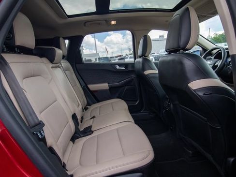 Used 2020 Ford Escape Titanium AWD/4WD image 17