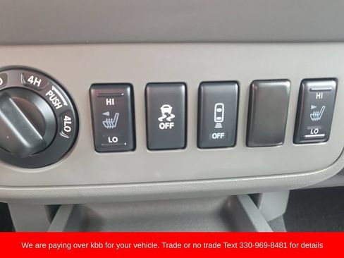 Used 2021 Nissan Frontier SV AWD/4WD image 18