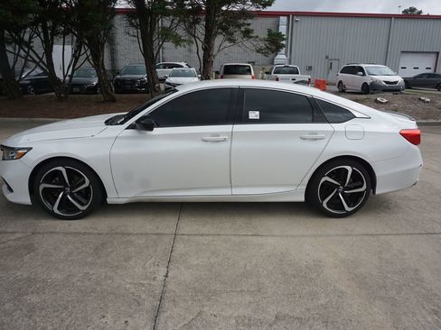 Used 2021 Honda Accord Sport image 17