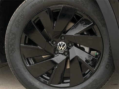 New 2026 Volkswagen Atlas SE image 7
