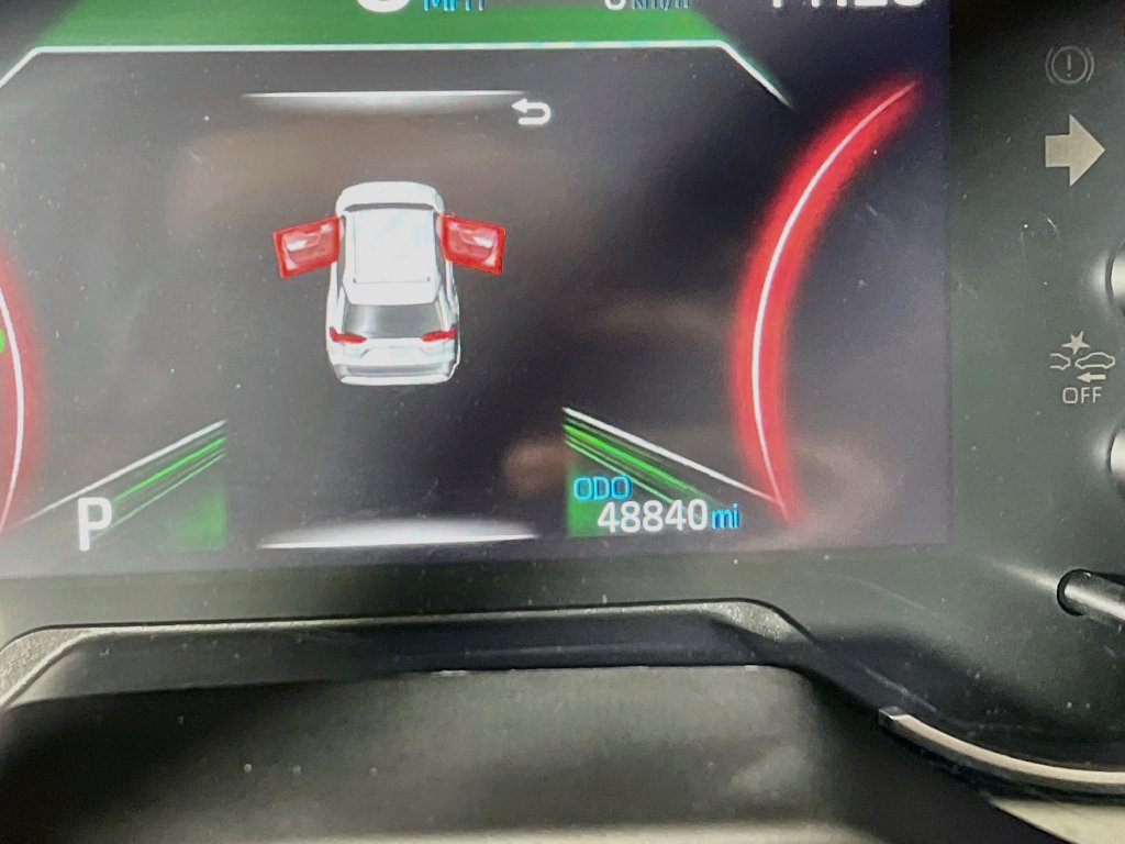 Used 2024 Toyota RAV4 LE AWD/4WD image 11