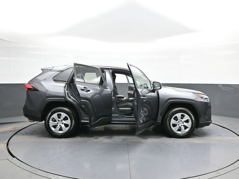 Used 2025 Toyota RAV4 LE image 41