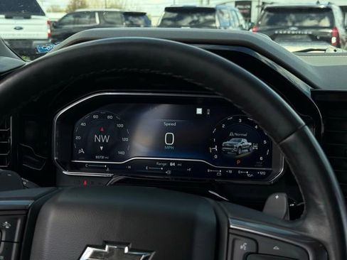 Used 2022 Chevrolet Silverado 1500 ZR2 w/ Technology Package AWD/4WD image 11