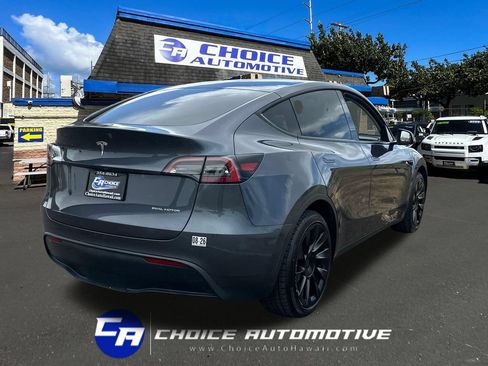 Used 2023 Tesla Model Y Long Range AWD/4WD image 7