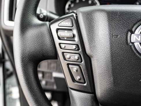 Used 2025 Nissan Frontier SV RWD image 18
