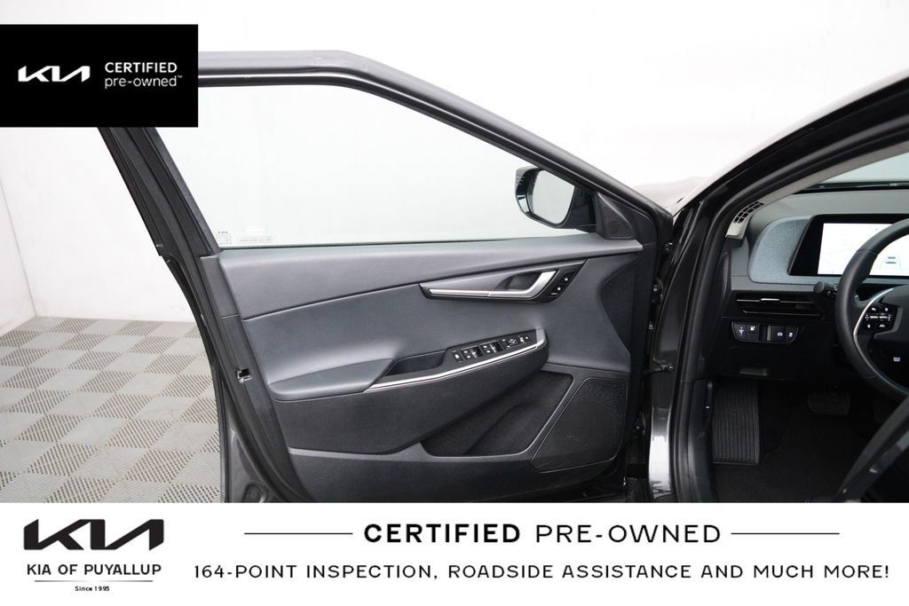 Certified 2024 Kia EV6 Light AWD/4WD image 10