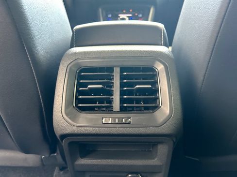 Certified 2024 Volkswagen Tiguan SE R-Line FWD image 33