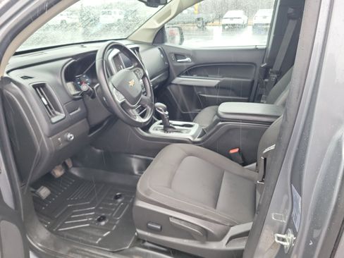 Used 2022 Chevrolet Colorado LT w/ Fleet Safety Package image 8