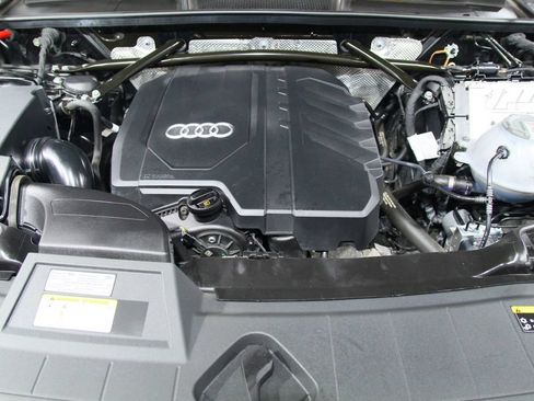Used 2021 Audi Q5 2.0T Premium Plus w/ Premium Plus Package AWD/4WD image 29