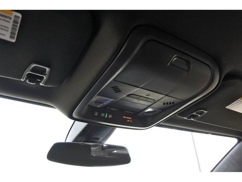 New 2026 Cadillac XT5 Luxury image 21