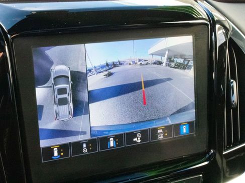 Certified 2024 Chevrolet Traverse RS image 18